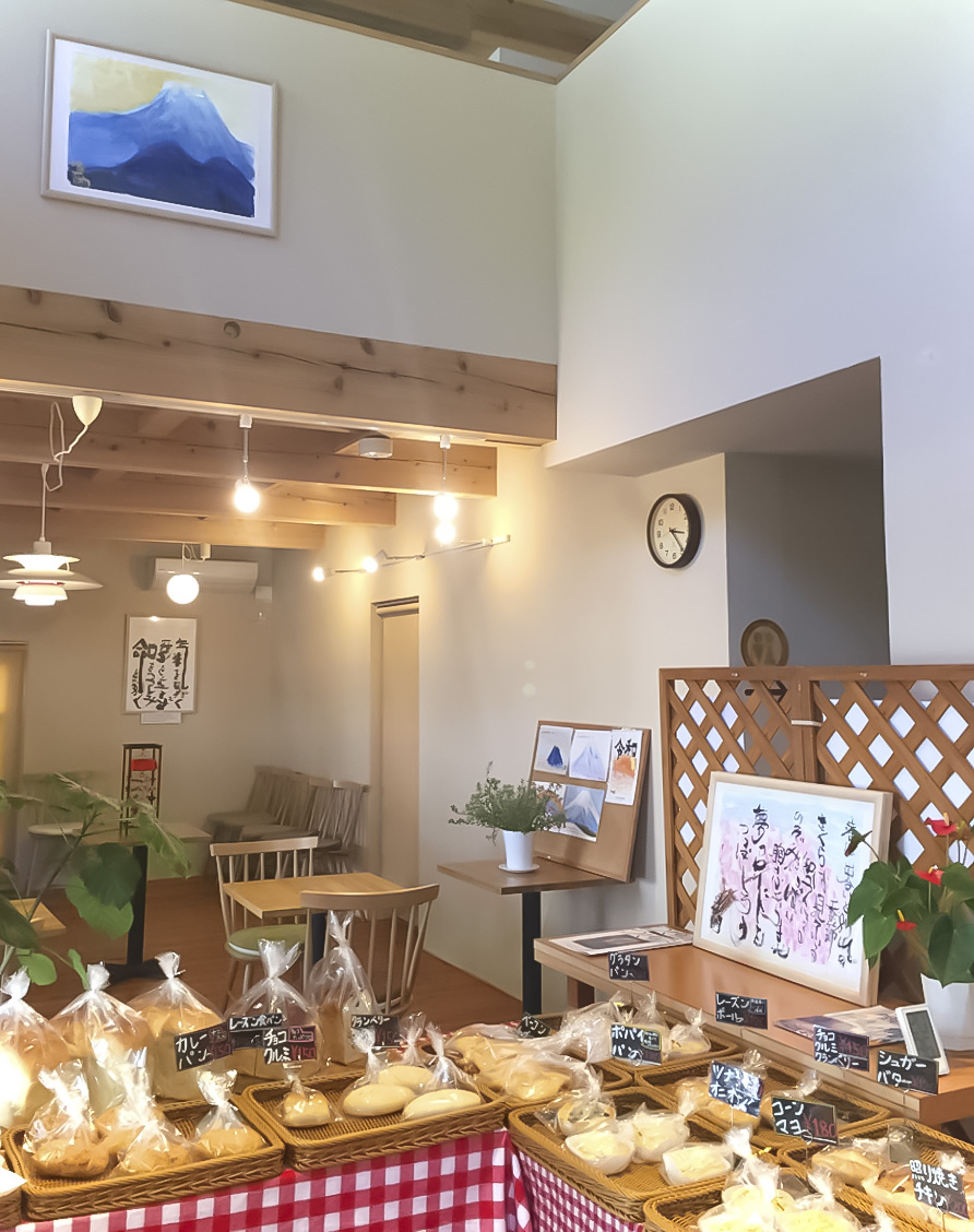 ベーカリーカフェ「いちごいちえ」店内風景